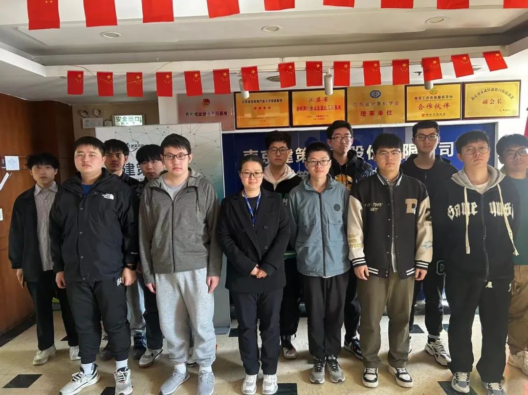 春天最美，萬(wàn)物復(fù)蘇，正是學(xué)習(xí)的好時(shí)光