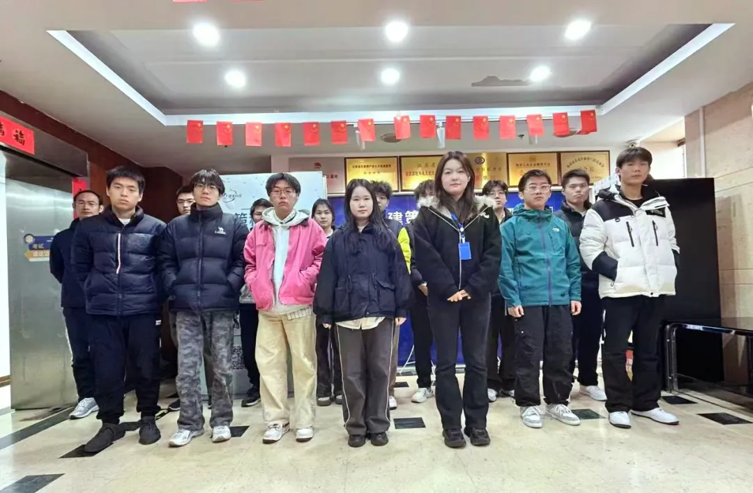 叮！結班成功！這張合照，是我們努力的最好